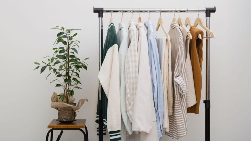 Easy Minimalist Tricks for Your Wardrobe